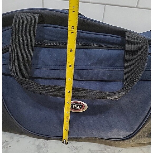 Cal Pak Blue Duffle Bag Travel Vacation Overnight Sports *Read - Picture 15 of 16